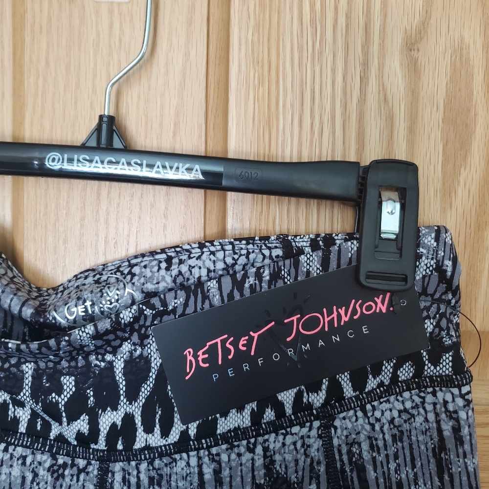 Betsey Johnson workout leggings - Picture 8 of 8